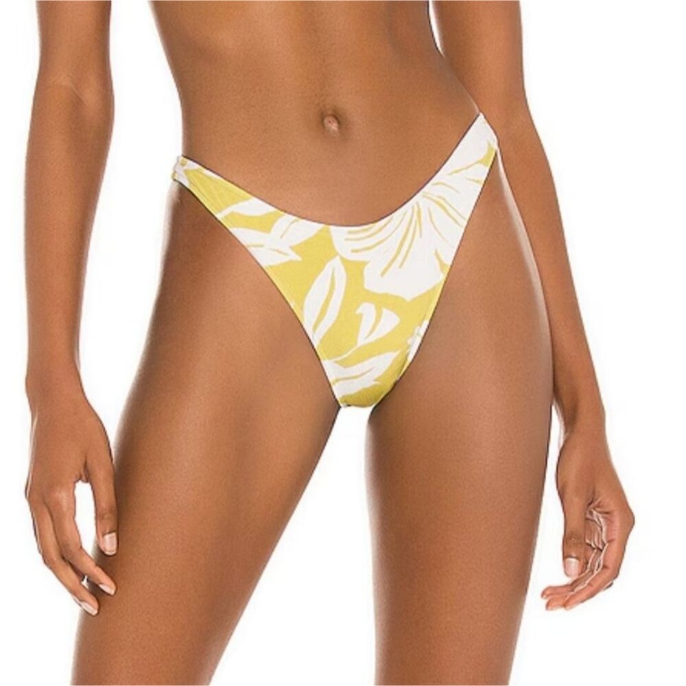 L*space Rylee Textured Itsy Thong Bikini Swimsuit Bottom in Havana Blooms Size L